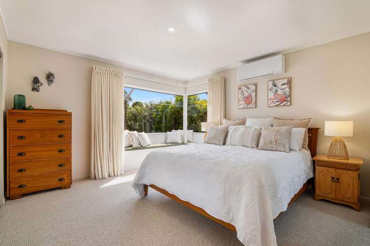 3/3 Marie Avenue Red Beach_25