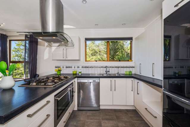 14 Stallard Place Glen Eden_4