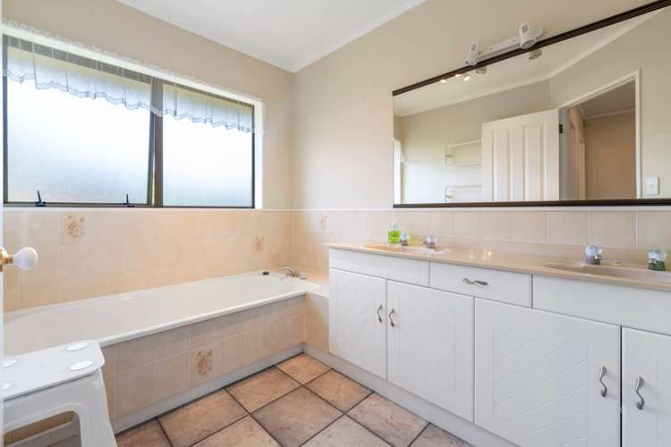 17 Fleur Road Karaka_11