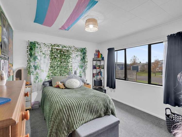 8 Shelley Jane Place Dinsdale_10