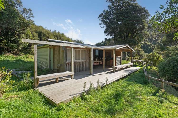 2057 Cape Palliser Road South Martinborough_11