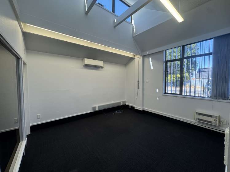 112 Gordon Road Mosgiel_7