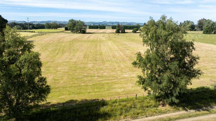 Charlton Road Upper Charlton_1