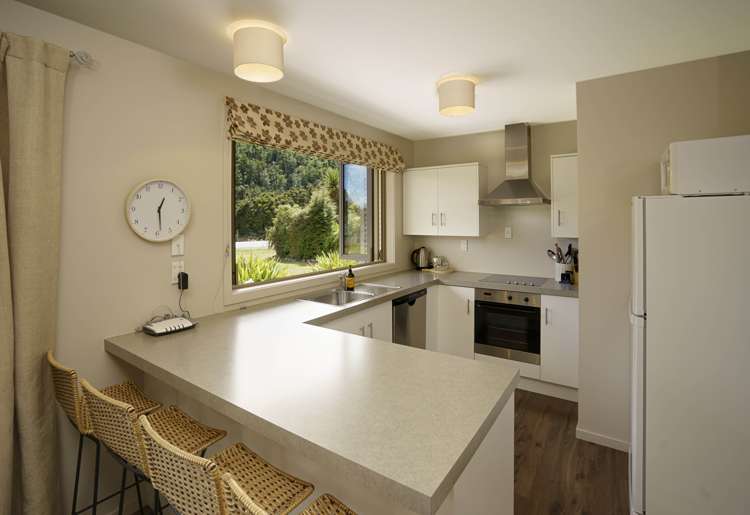 3 Toutouwai Place St Arnaud_3