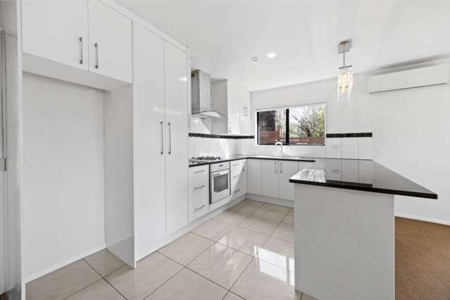 46A Kelman Road Kelston_1