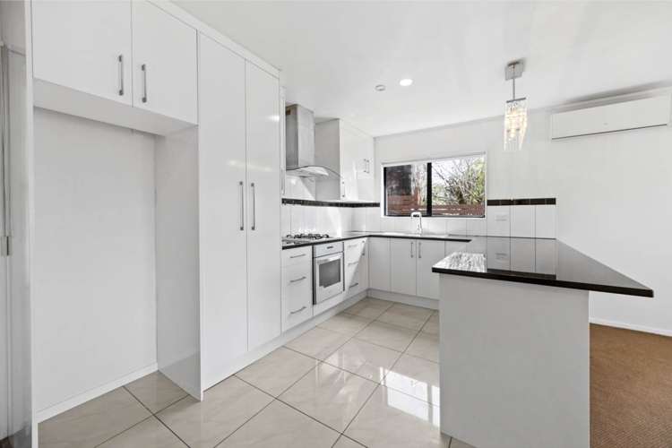 46A Kelman Road Kelston_1