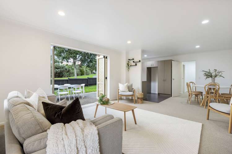 14 Topland Drive Flat Bush_31