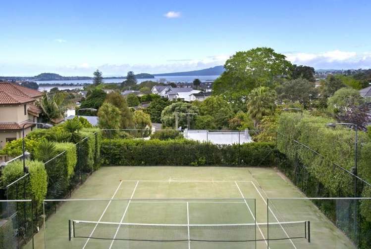 64 Arney Crescent Remuera_12