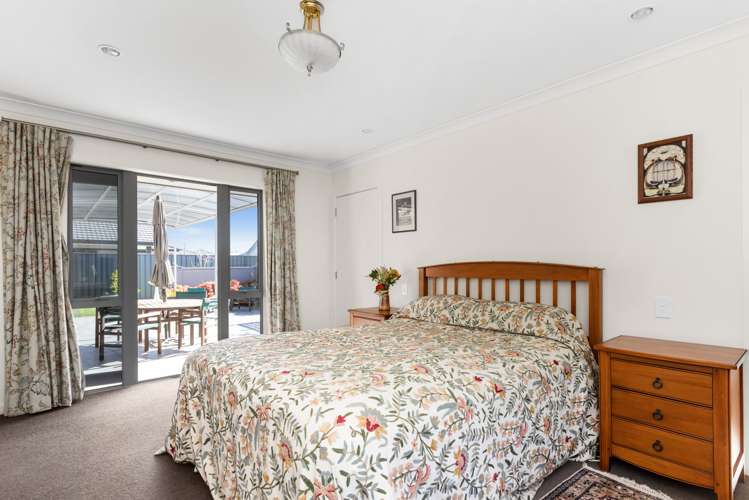 8 Sue Place Mahora_14