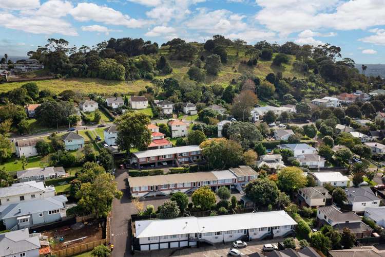 1-7/63E Owairaka Avenue Mount Albert_53