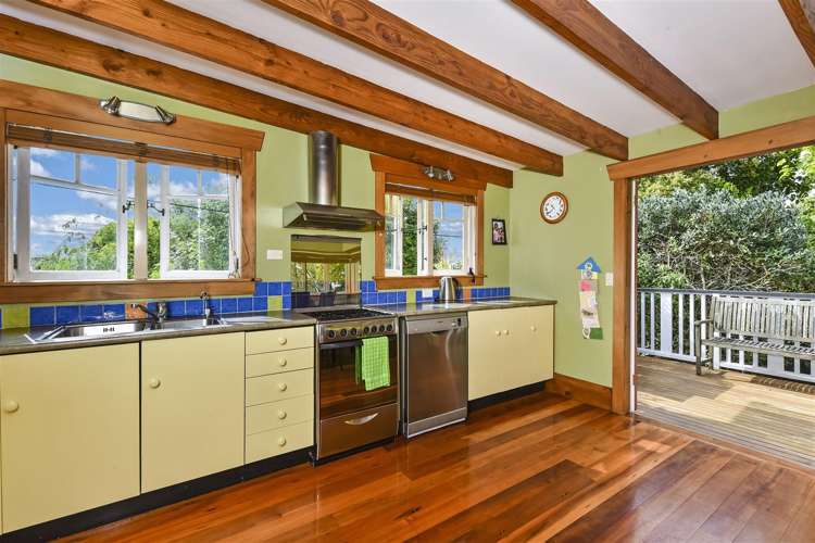 10 Hanlon Crescent Narrow Neck_14