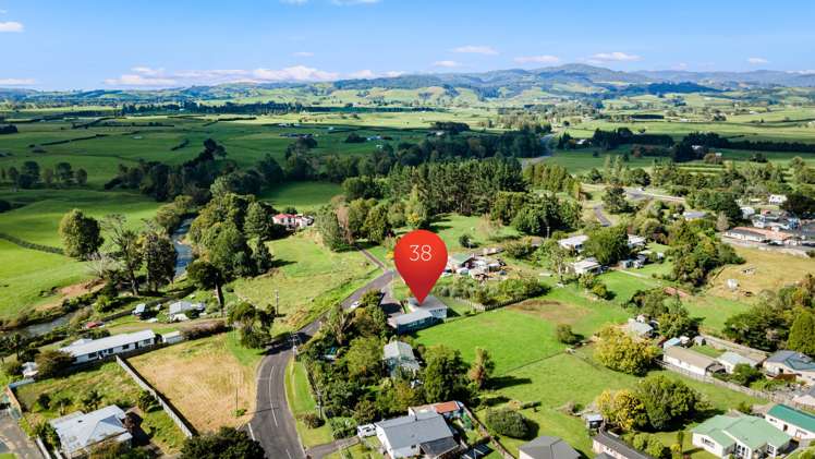 38 Silverton Road Waihi_27