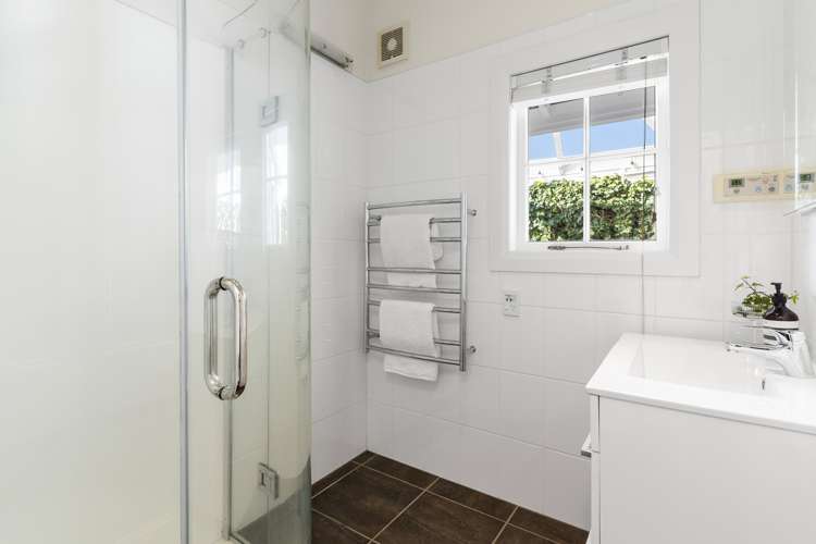 2 Mount Saint John Avenue Epsom_18