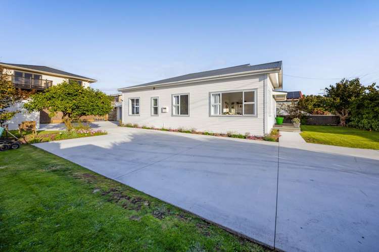 6 Argyle Street Hawera_23