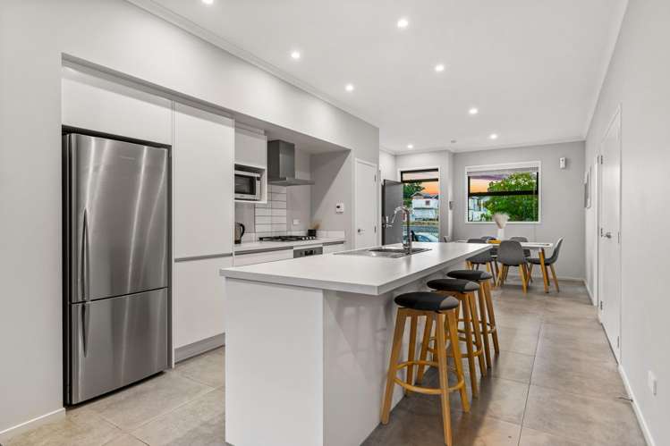 8 Kapia Road Westgate_5