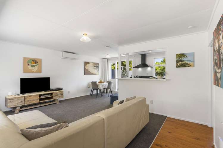 38 Eskdale Road Birkdale_6