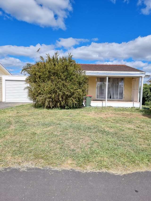 2/14 Elizabeth Street Papakura_4