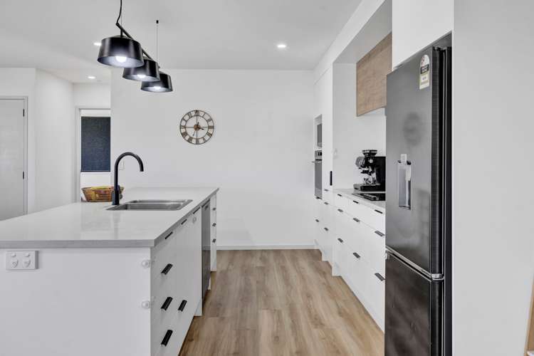 35 County Drive Hawera_8