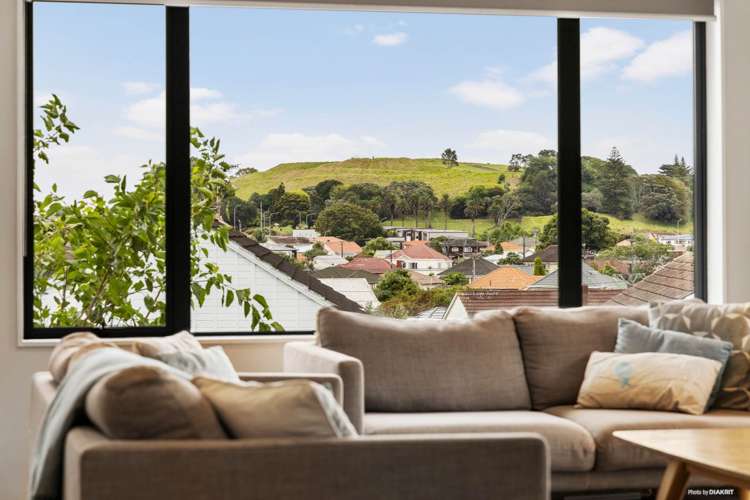 13 Milliken Avenue Mount Roskill_18