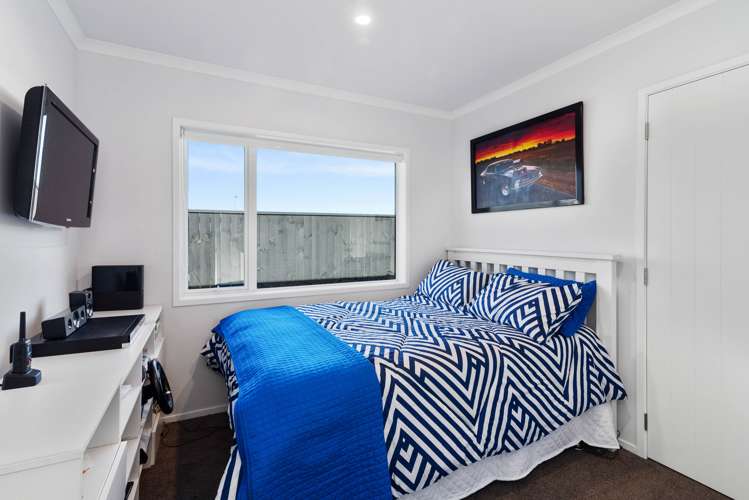 9 Broadcast Lane Rangatira Park_8