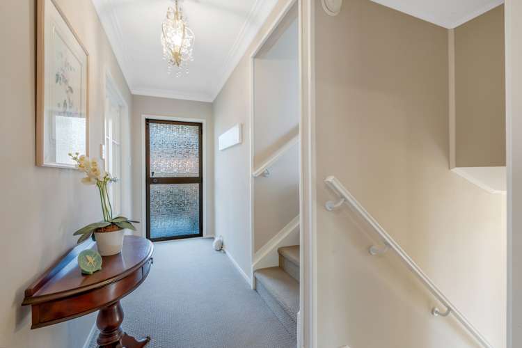 12 Galloway Crescent Farm Cove_12