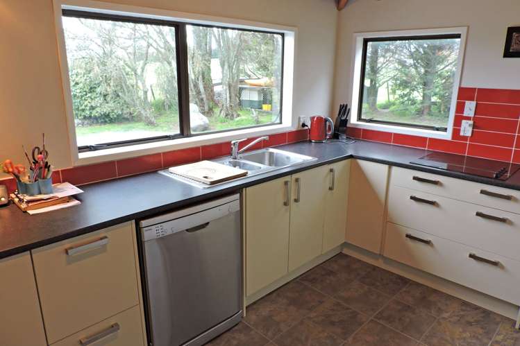 33 Kaihihi Road Okato_2