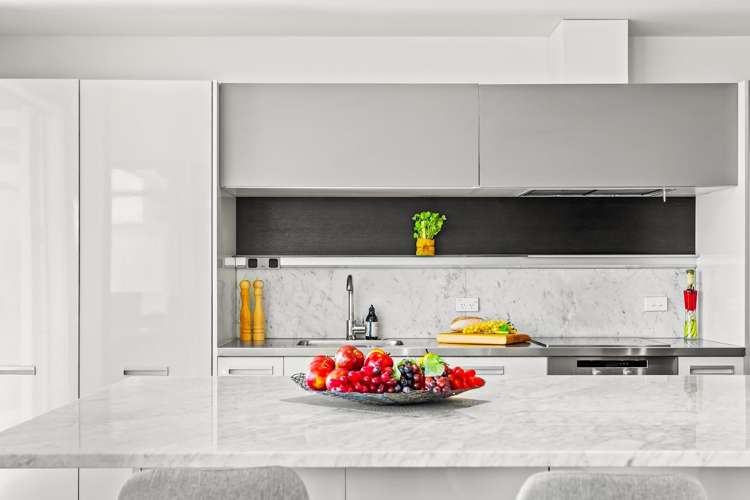 Flat 1202/85 Beach Road City Centre_10