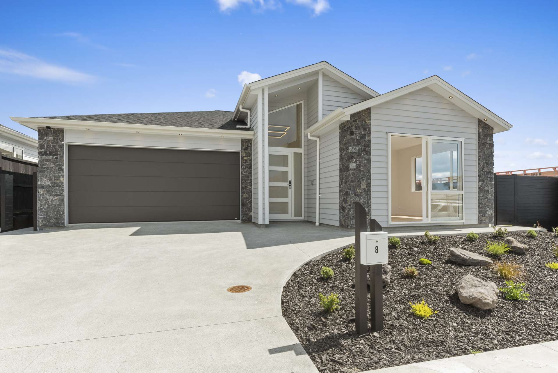 8 Lees Street Wainui_0