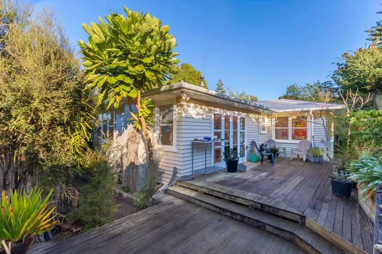 5 Leinster Avenue Raumati South_13