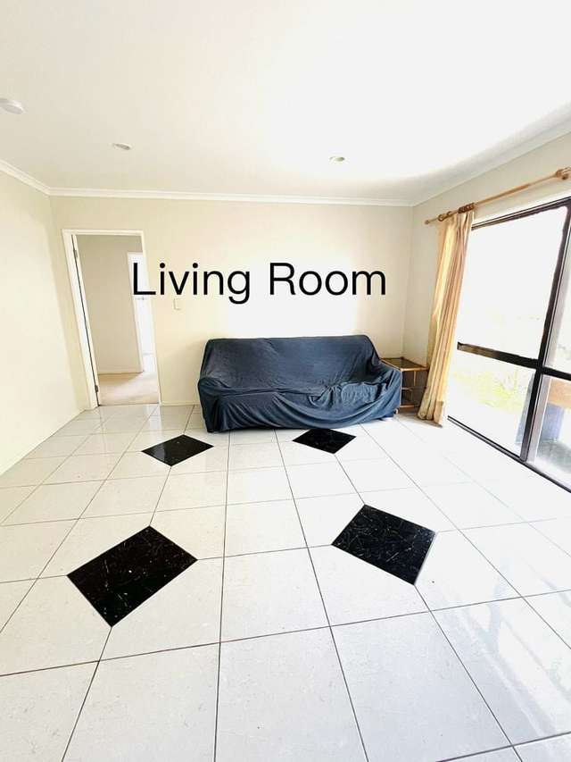 102 Middlefield Drive Flat Bush_1