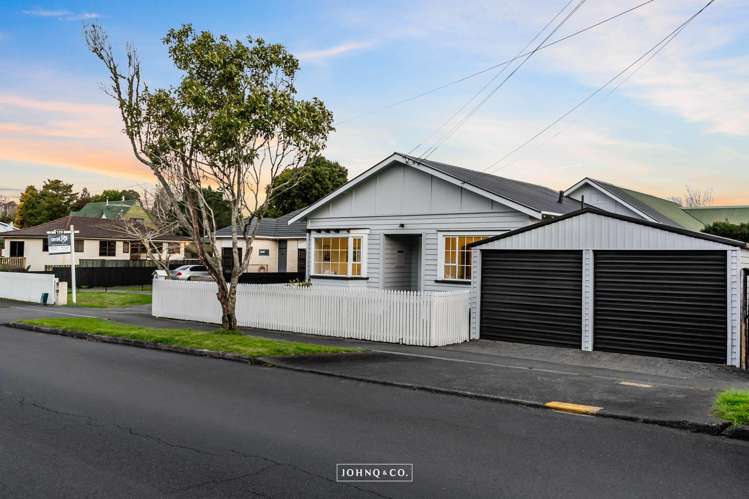 1/137 Abbotts Way Remuera_16