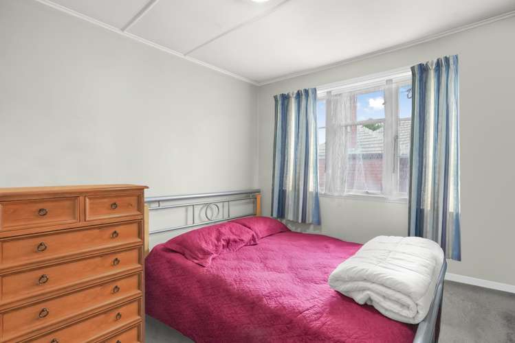 2/3 Huia Grove Elderslea_6