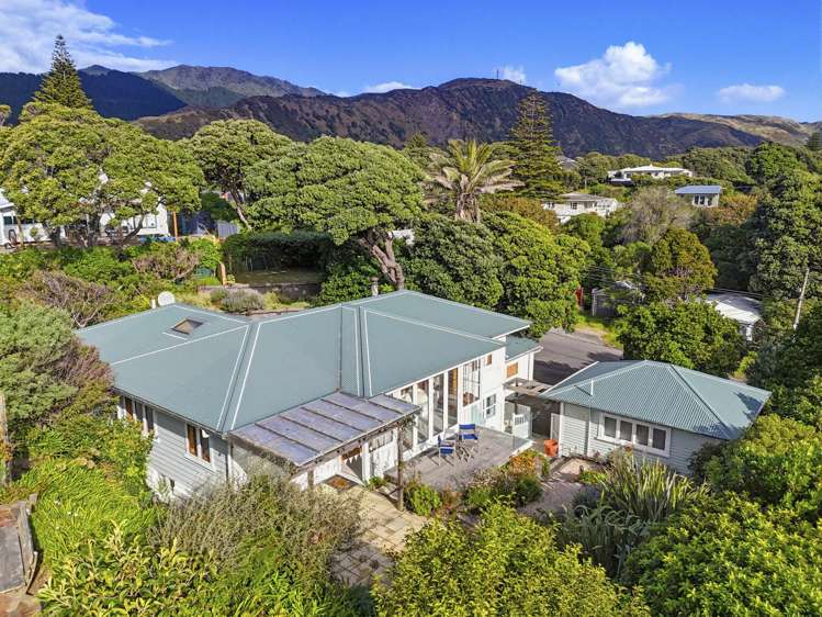 7 Tangahoe Street Paekakariki_36