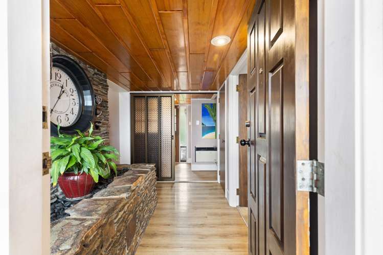 55 Rhodes Drive_2