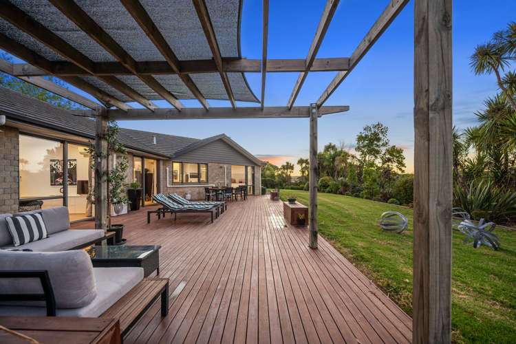 157 Barrett Road Riverhead_2