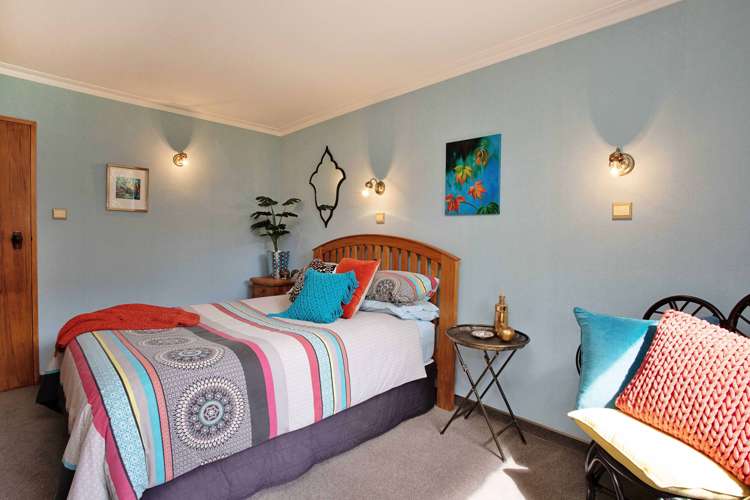 54 Mckellar Road Seaward Bush_5