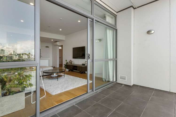 5i/6 Piwakawaka Street Eden Terrace_7