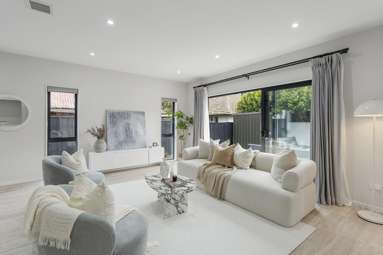 11a Hardington Street_3