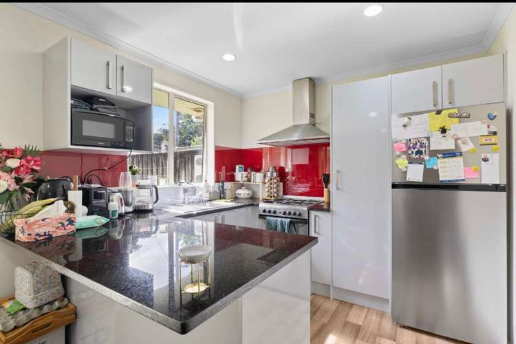 1/322 West Coast Road Glen Eden_14