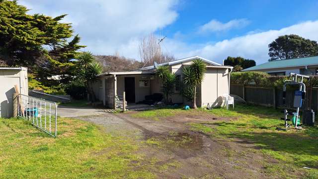 7 Ngaio Street Otaki Beach_3