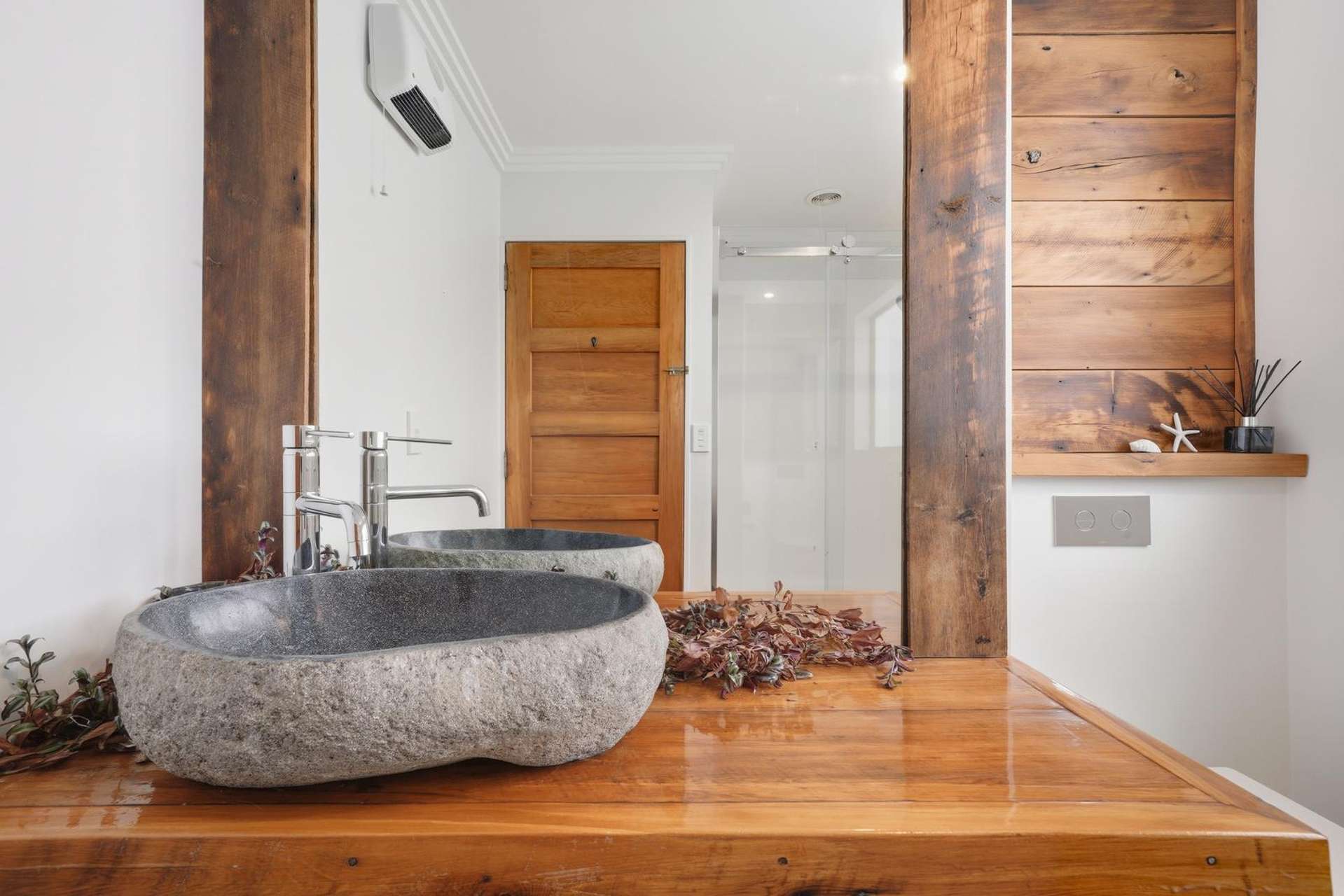 92 Dunns Avenue The Pines Beach_0