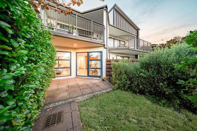 Sun-Filled Single-Level Living