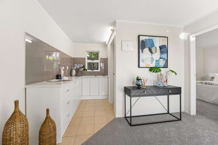 11 Tania Place Blockhouse Bay_19