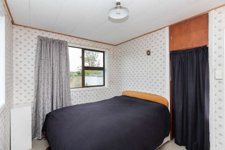 80 Main Road Harihari_14