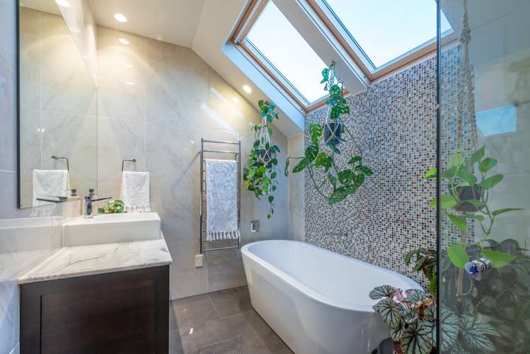 4 Ferryhill Road Epsom_16