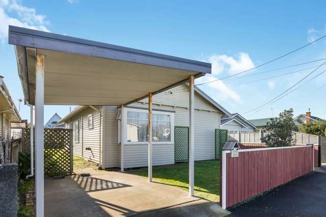 104 Apu Crescent Lyall Bay_3