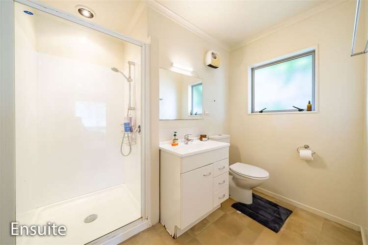 2 Catlins Glen Aotea_8