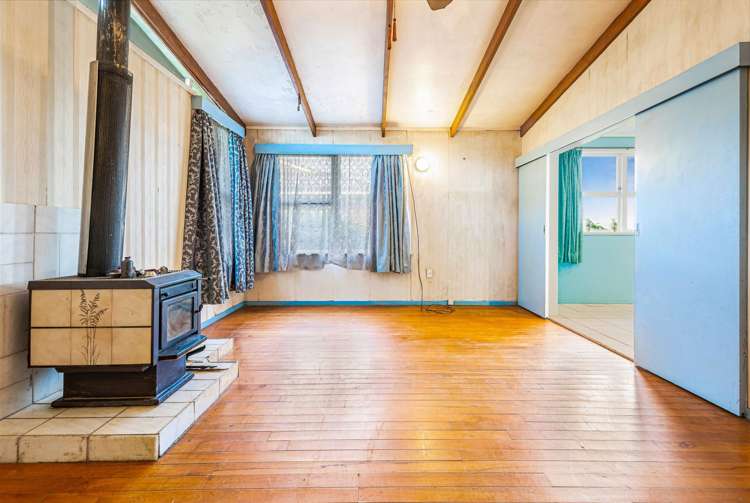 49 Royal Road Massey_6