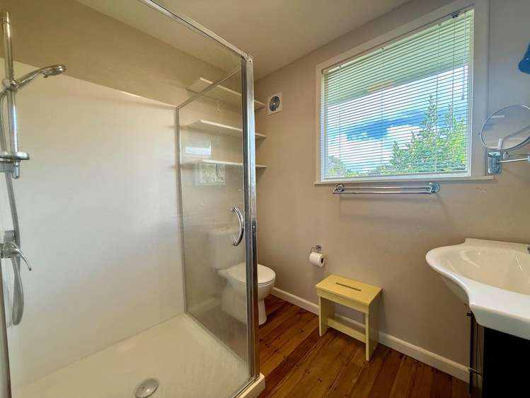 24 Lorenzen Bay Road Raglan_15