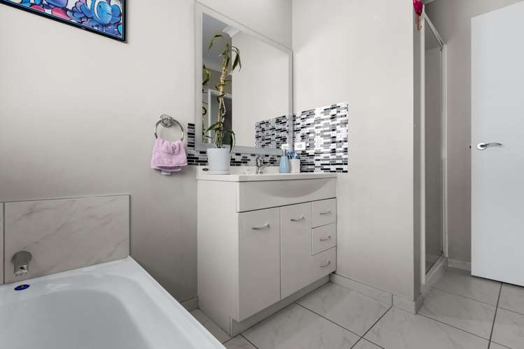 9 Pania Place Poraiti_18